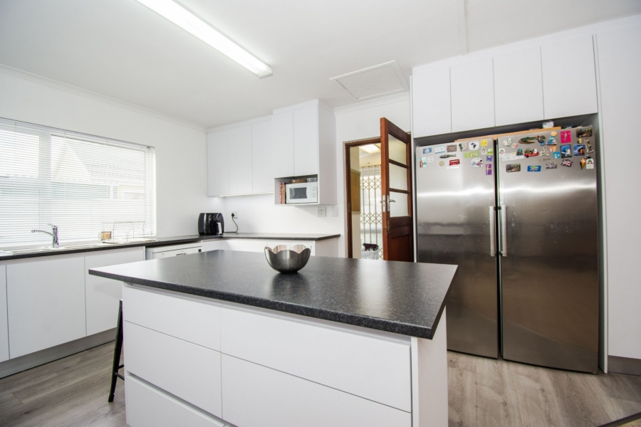 3 Bedroom Property for Sale in Onverwacht Western Cape